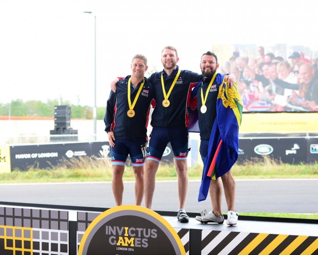 Rob Cromey-Hawke (left), a former Captain with the Army, attended the launch of the second Invictus Games in Washington. Crown Copyright. 