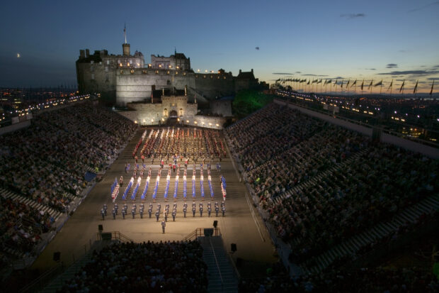 The finale to the Edinburgh Military Tattoo in 2004. Edinburgh Castle esplanade and celebrated music and dance from around the world. Featuring the Massed Pipes and Drums, including the Bands of the Royal Air Force, the remarkable flawless display of the Queens Colour Squadron, The South African Navy Band, Military Band Of The Chinese Army, The Cheraw Indian Dance Group and 100 performers from Australia and Scotland joining together in dance. The varied and stunning international contribution comes from China, Estonia, India and South Africa, with a vivid and enchanting programme of music, dance and drama.